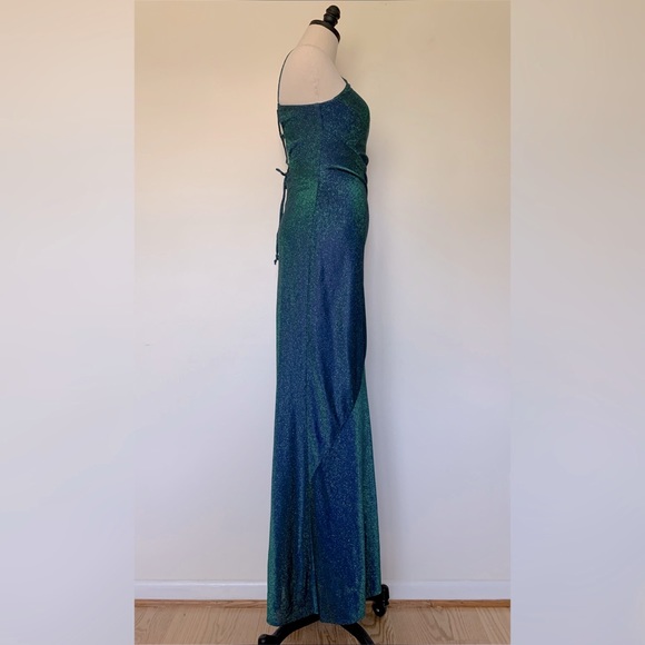 🧜‍♀️🌊Mermaid Maxi Dress💙 - Picture 6 of 9